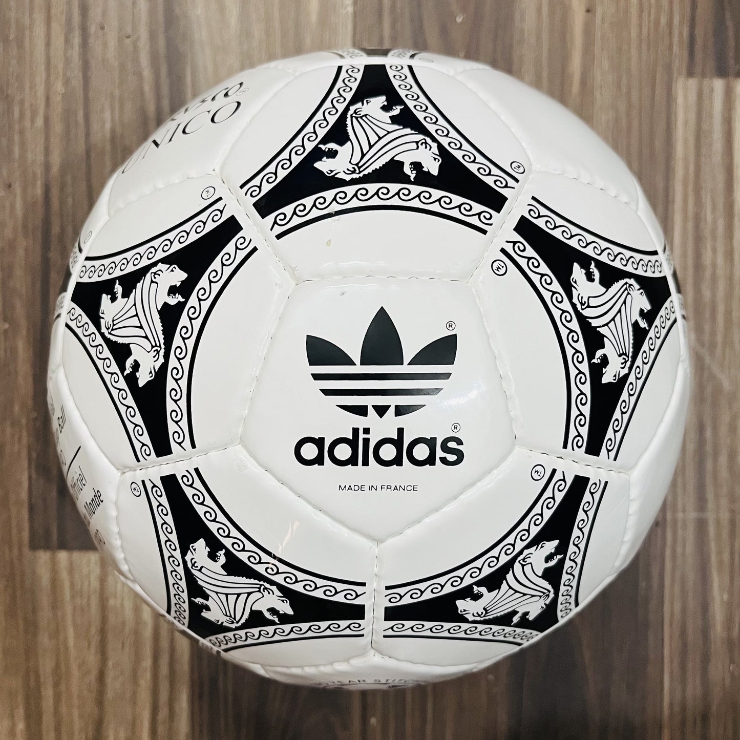 1990 Etrusco Unico Handstitched Soccer Football