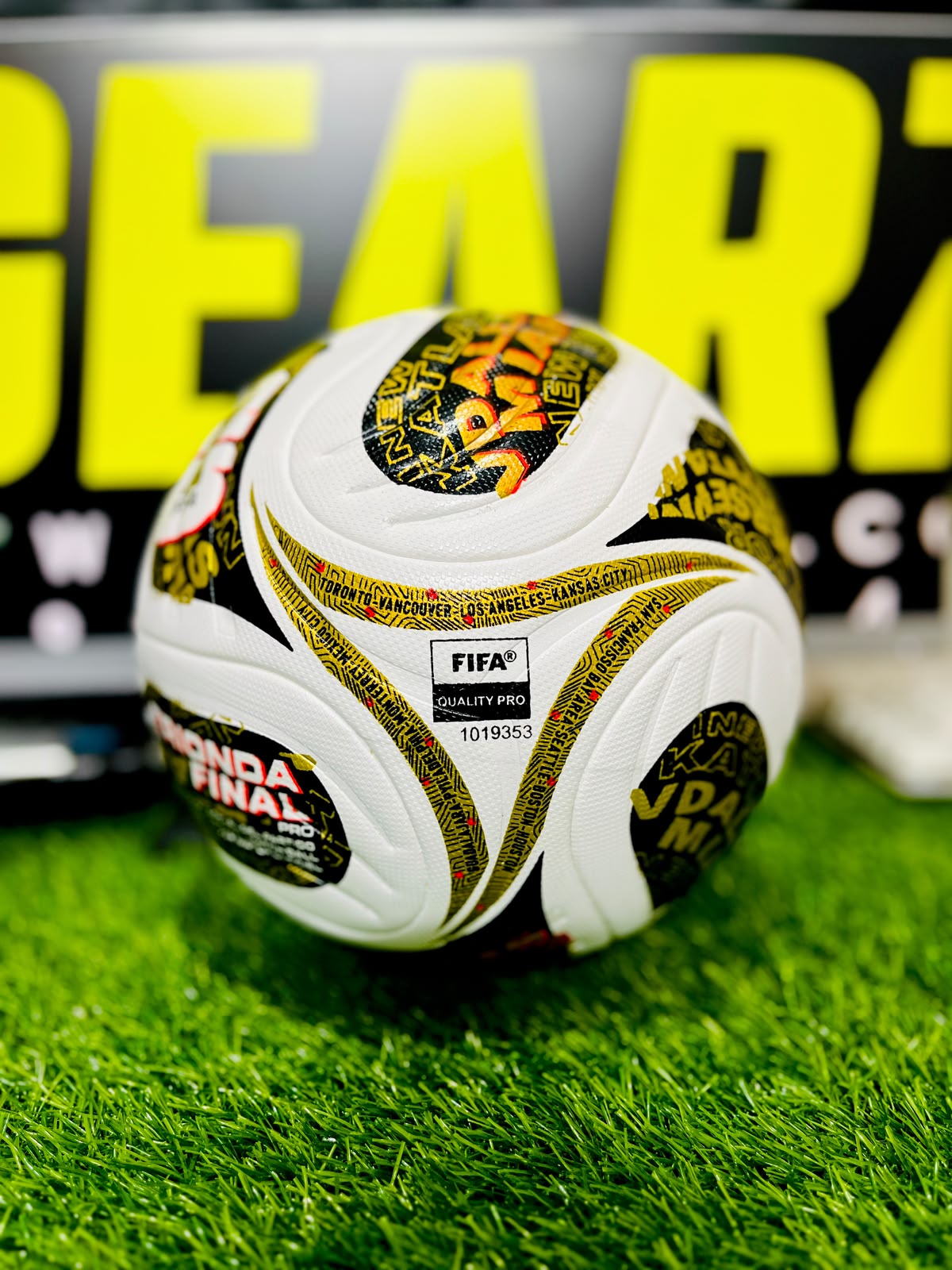Recent World Cup 2026 Final Pro Soccer football (Golden)